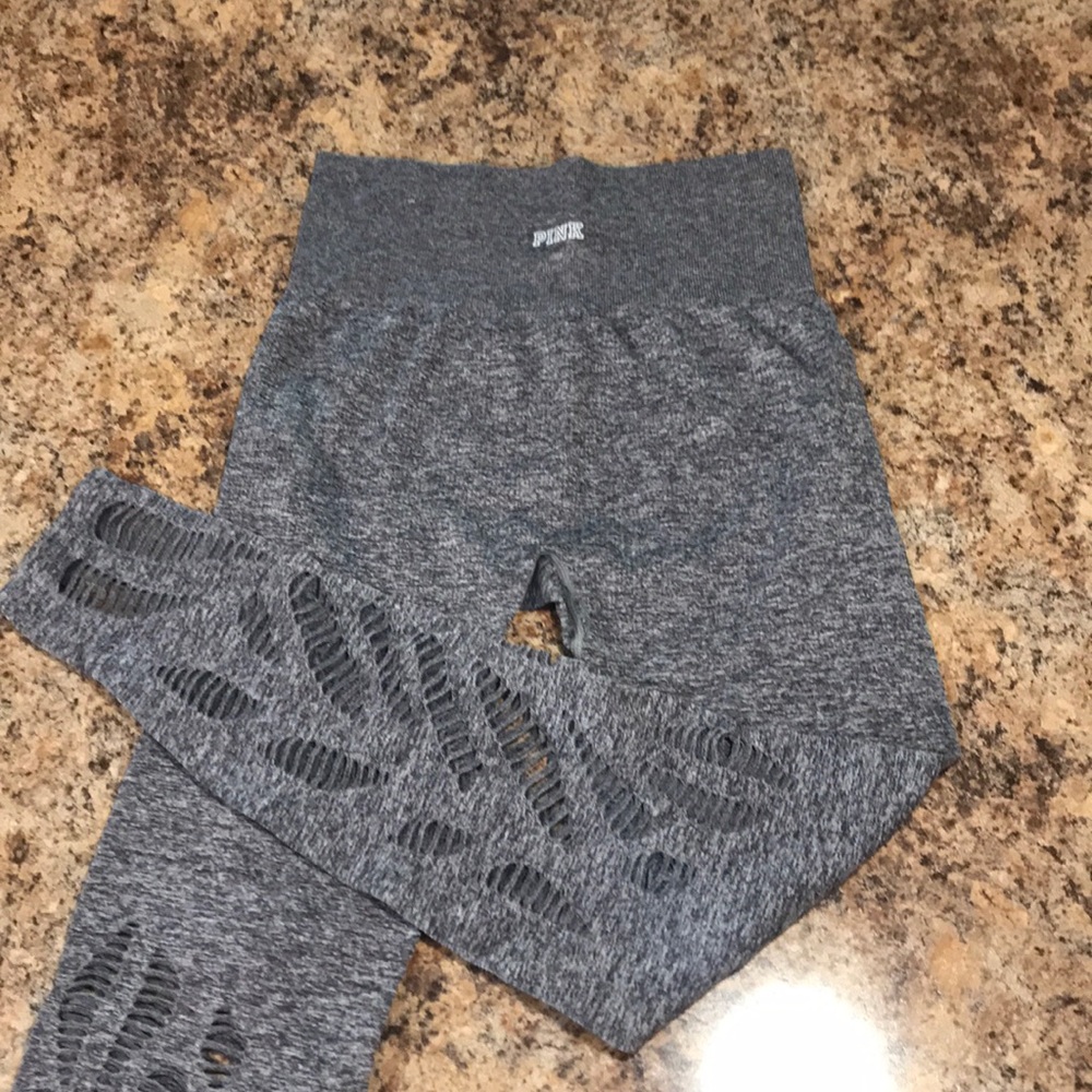 Victoria’s Secret Pink leggings